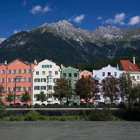Cityhotel Schwarzer Bär 3*